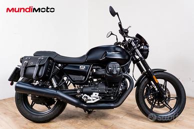 MOTO GUZZI V7 STONE 850 - 2024