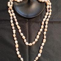 Collana lunga con perle di fiume acqua dolce