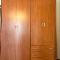 Armadio guardaroba in legno