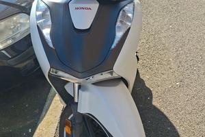 Honda SH Sport 150 6100km Garanz.Honda fino 2030
