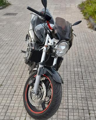 Moto honda hornet 600