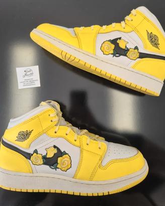 Scarpe Nike Air Jordan 1 Mid GS "Yellow Flower"