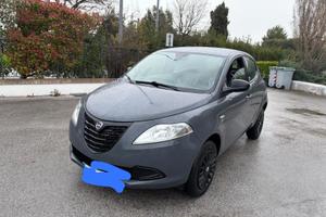 Lancia Ypsilon Metano Ecochic Elefantino