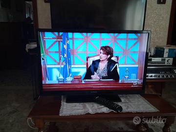 TV LED 32" TELEFUNKEN