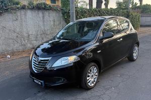 Lancia Ypsilon 1.2 69 CV 5 porte Mya