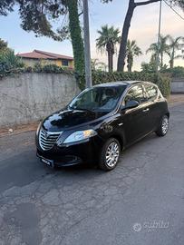 Lancia Ypsilon 1.2 69 CV 5 porte Mya