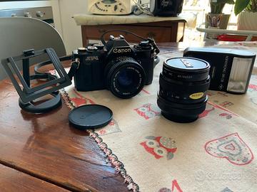 Macchina fotografica analogica Canon AV-1