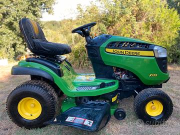 Trattorinoctagliaerba john deere