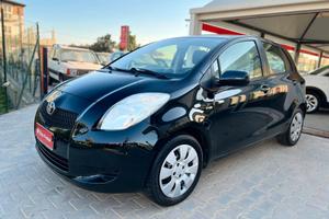 Toyota Yaris 1.4 D-4D 5 porte Sol OK NEOPATENTATI
