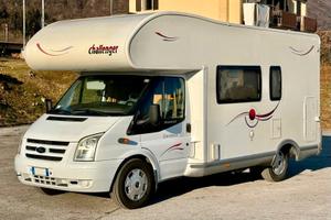 Camper mansardato Challenger Genesis 33