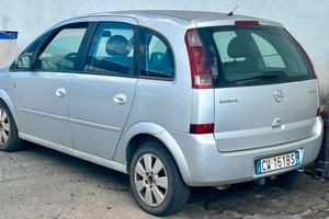 Opel Meriva 1.7 CDTI con Gancio traino