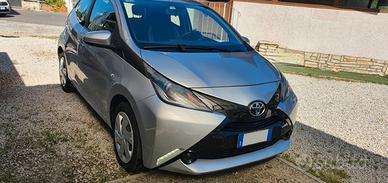 Toyota Aygo 1.0 VVT-i 69 CV 5 porte x-play