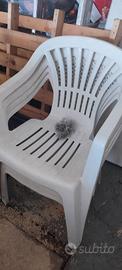 Sedie plastica bianche da giardino