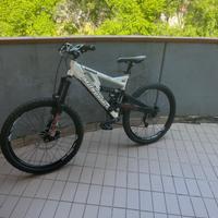 STUPENDA MONDRAKER