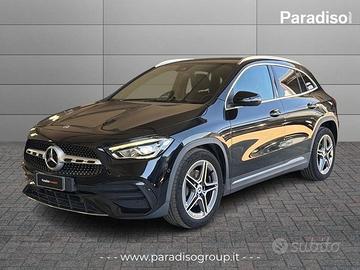 Mercedes-Benz GLA 200d - 150CV - PREMIUM - 4M...