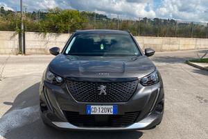 Peugeot 2008 PureTech 100 S&S Allure Navi Pack