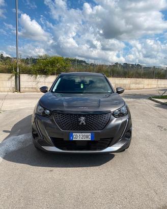 Peugeot 2008 PureTech 100 S&S Allure Navi Pack
