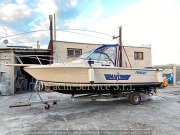 Tiara - Pursuit 2200