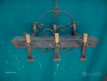 Lampadario in ferro battuto