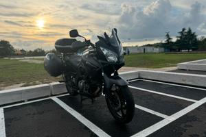 V-strom 650 anno 2008 in perfette condizioni