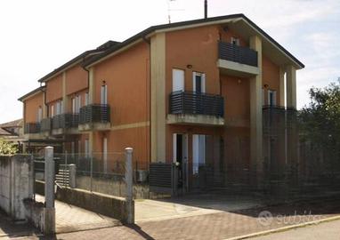 Immobile in asta di 108 m² con 3 locali e box auto