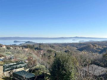 Villa di 185 m² con più di 5 locali a Valentano
