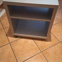 mobiletto con rotelle