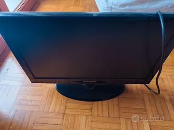 📺 Samsung TV 22” LCD + telecomando