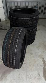 Pneumatici invernali nuovi 225/40 R18 92v