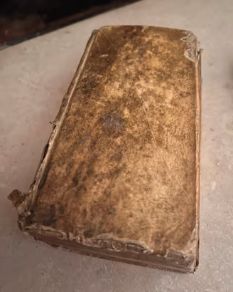 Antico libro 1600 volume miscellaneo