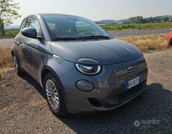 FIAT 500e Action 23,8 kWh