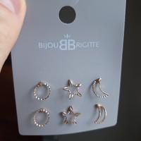 Orecchini di bigiotteria