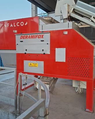 Defogliatrice  Falco deramifox
