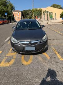 Opel Astra Sports Tourer 1.7 CDTI – 2012 – 181.000