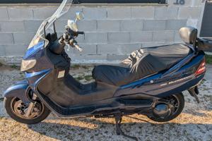 Suzuki Burgman 400 2001