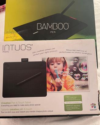Due tableta grafica Wacom