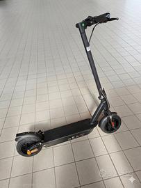 monopattino elettrico 