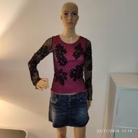 Maglietta  doppia con inserti ricamati rosanero