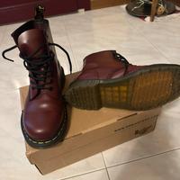 Anfibi dott. Martens bordeaux