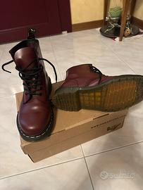 Anfibi dott. Martens bordeaux