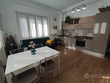 Soggiorno e Cucina completa