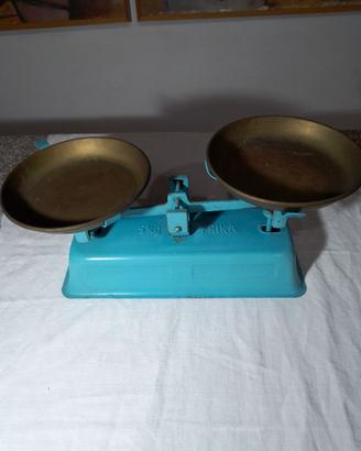 Bilancia vintage due piatti basculante