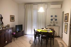 Appartamento di 196 m² con più di 5 locali e box a