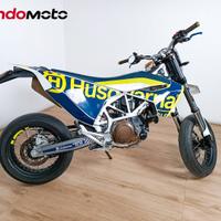 HUSQVARNA 701 Supermoto - 2017 Passaggio incluso