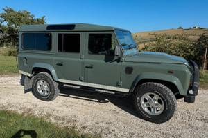 LAND ROVER DEFENDER 110 TD4