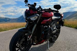 Street triple rs 2023
