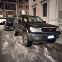 Toyota Land Cruiser HDJ 100