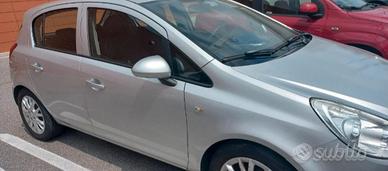 Opel Corsa - anche per neopatentati 