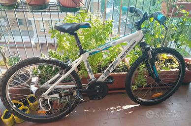 Mountain-bike Rockrider cambio Shimano 18 marce