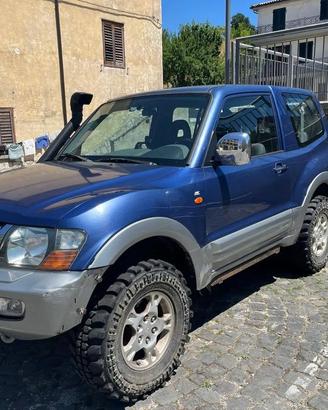 Mitsubishi Pajero - SUV/Fuoristrada